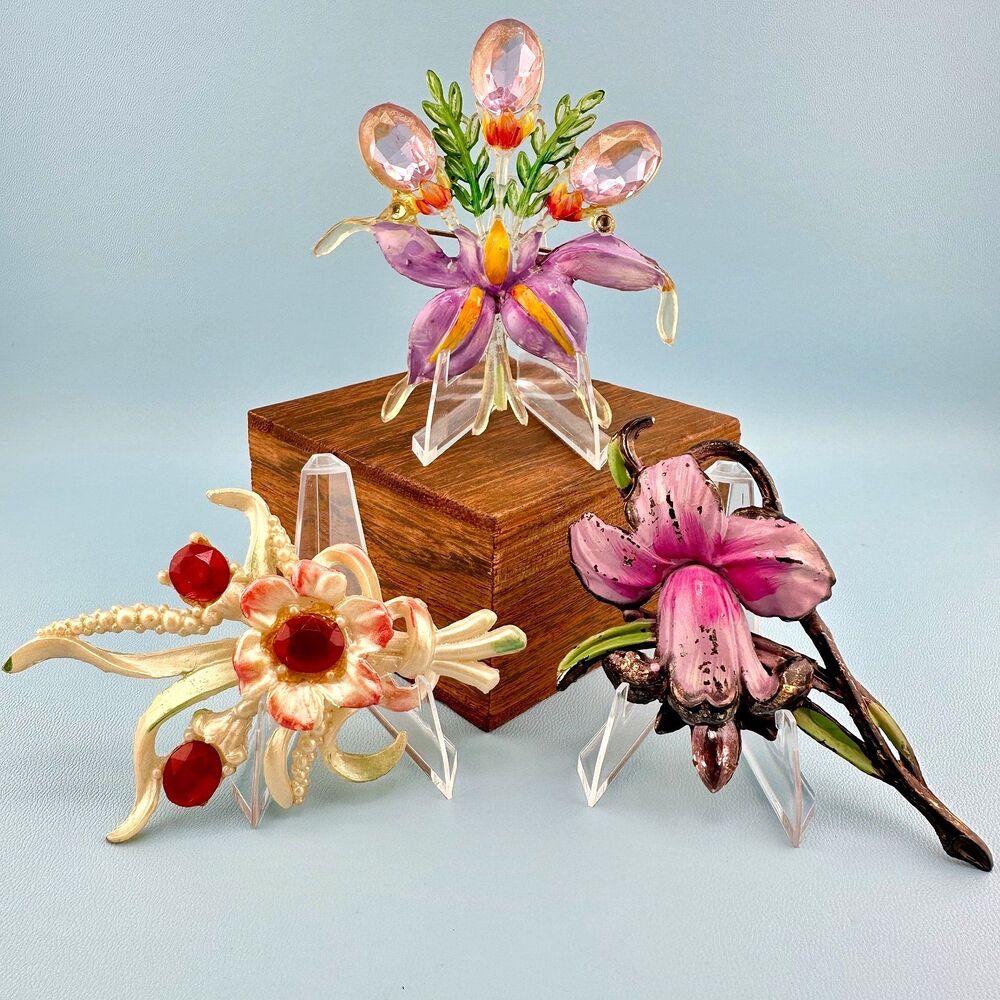 Vintage Flower Brooch Lot Plastic Celluloid Lucite Pink Purple Black White